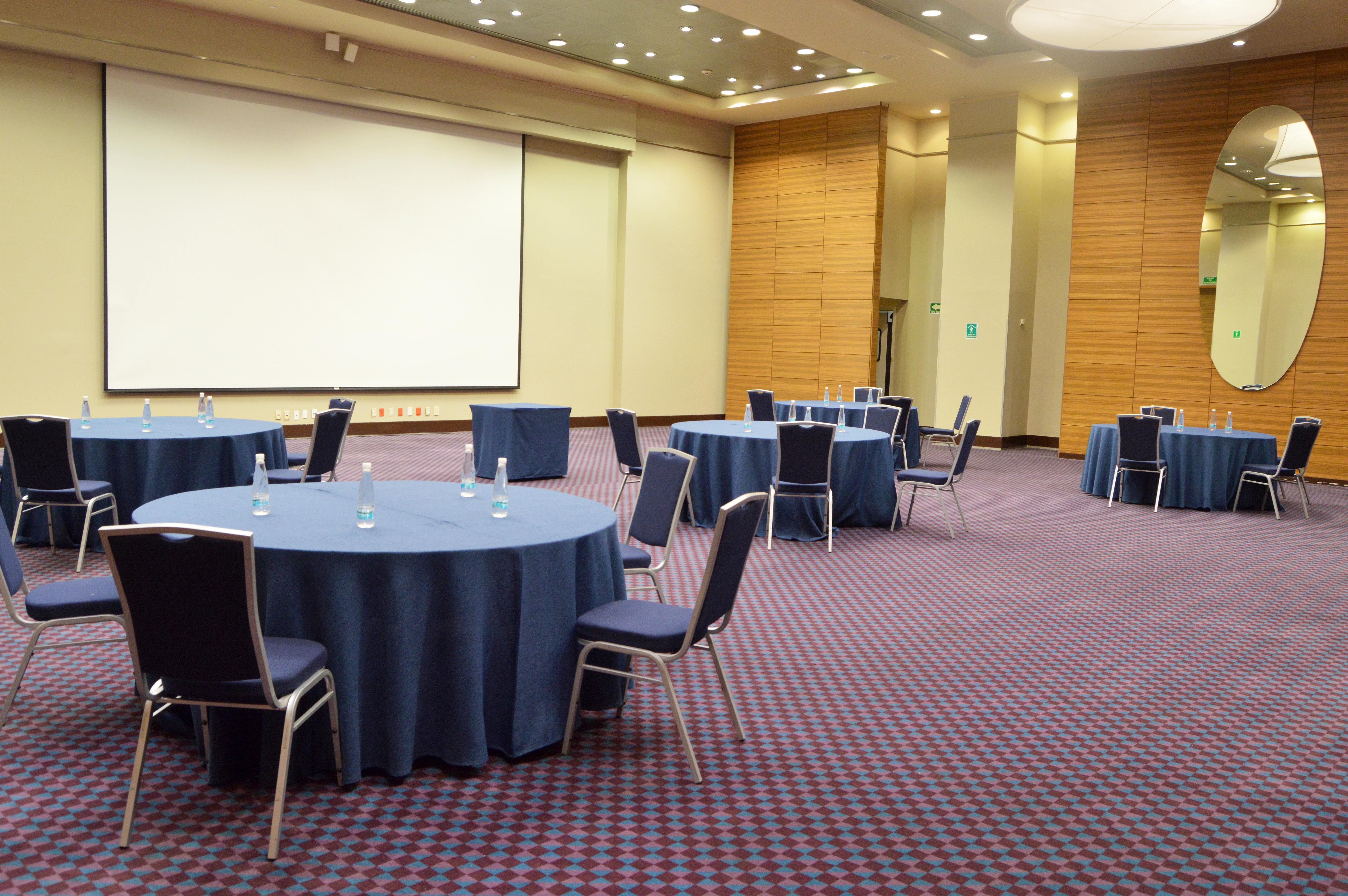 Camino Real Santa Fe Hotell Mexico City Exteriör bild A meeting room at the InterContinental London